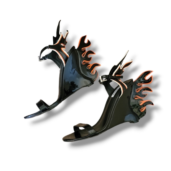 Orange Flame Cape Robbin Wedges - Picture 1 of 6